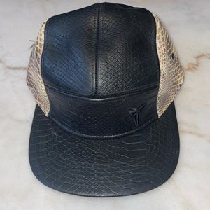 Mens strapback hat